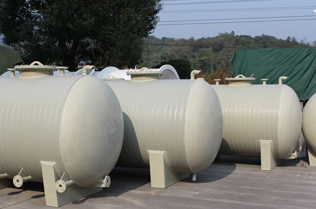 pe儲(chǔ)罐的驗(yàn)收步驟及檢修時(shí)有哪些注意事項(xiàng)